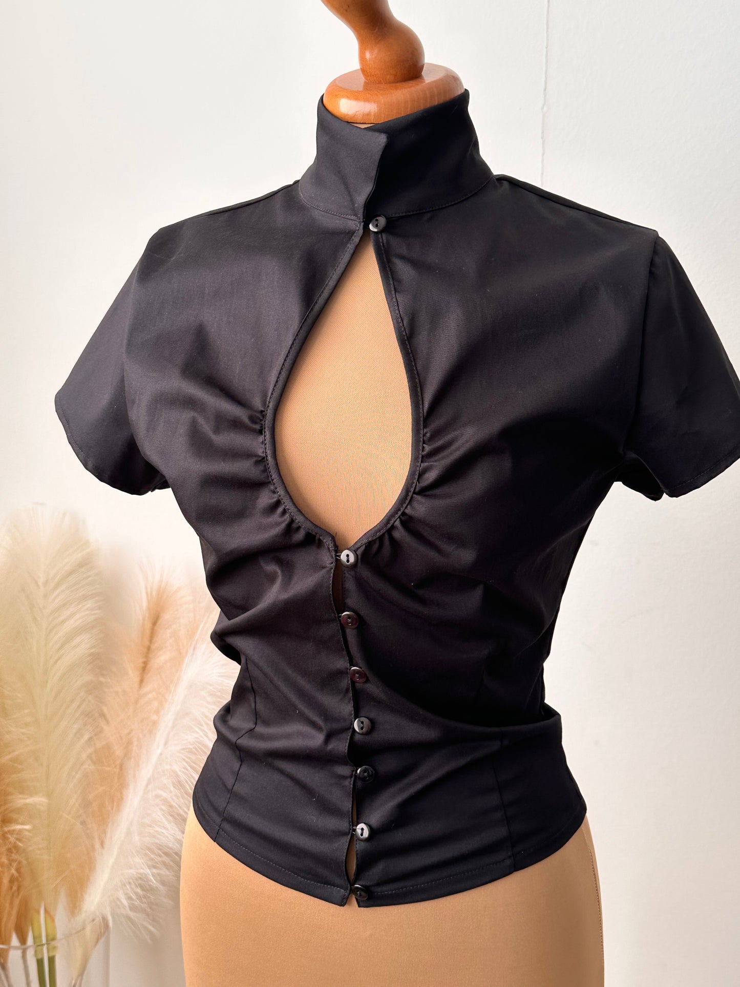 Camicia con apertura a goccia