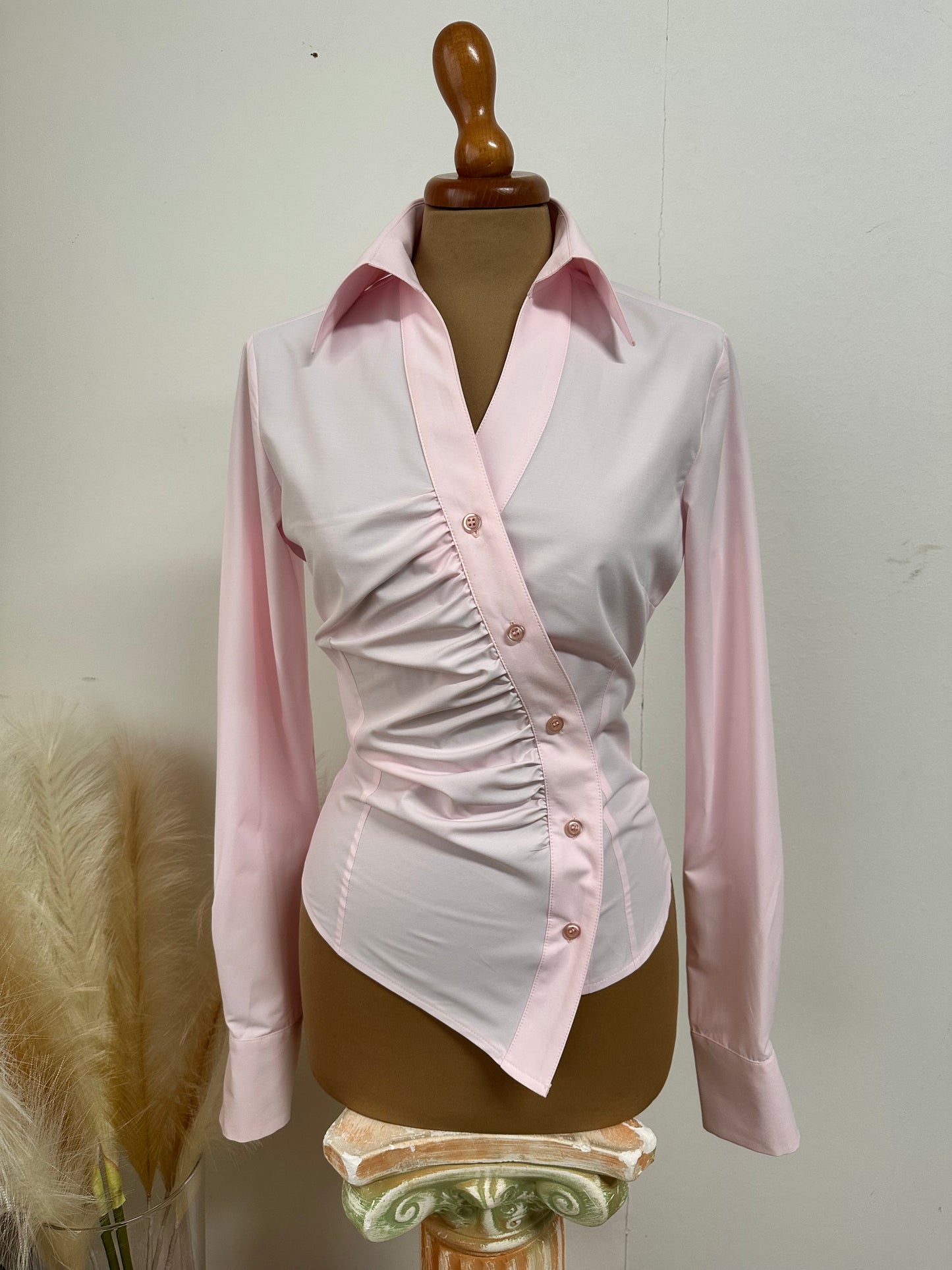 Camicia asimmetrica rosa pastello