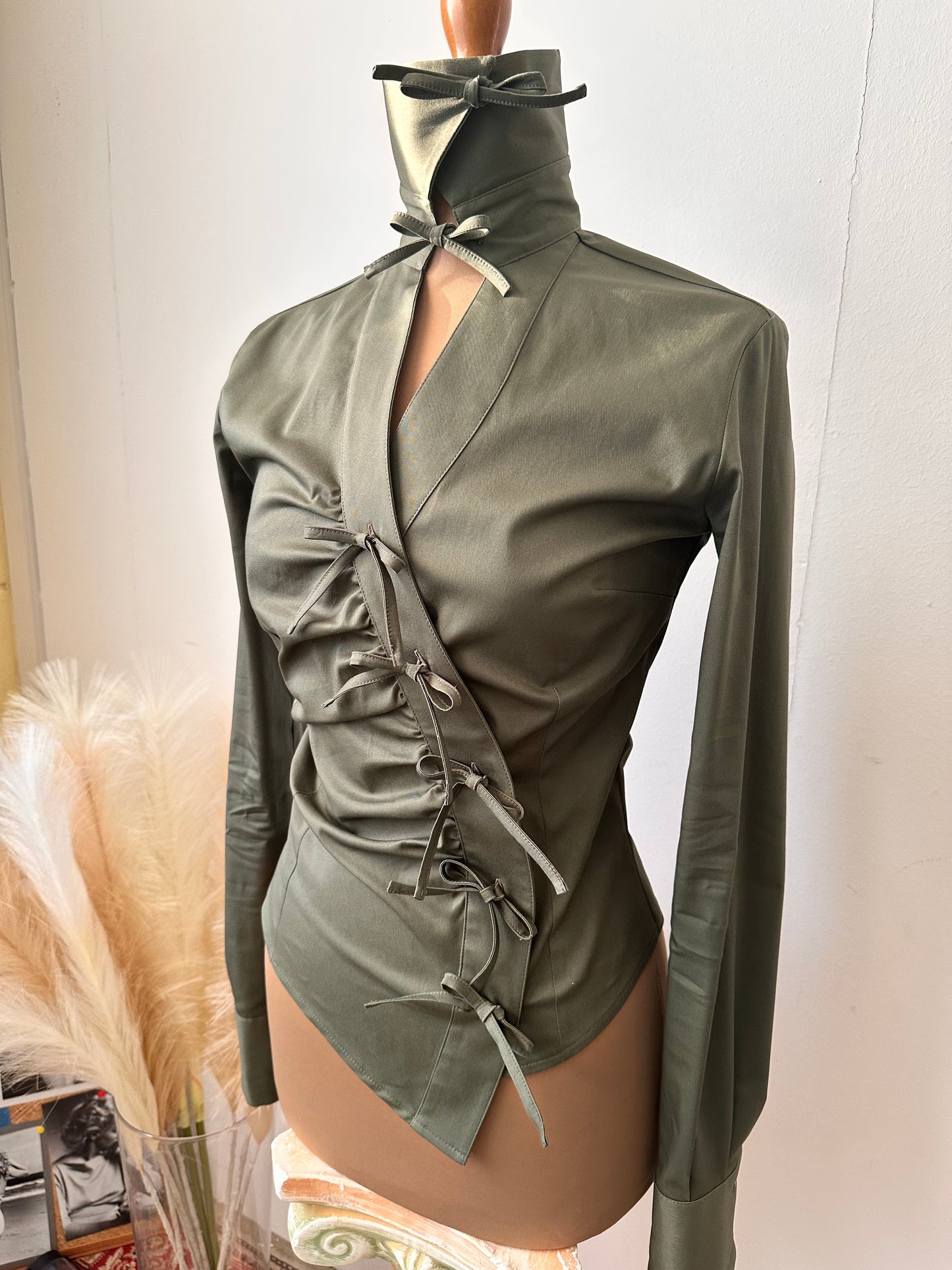 Camicia verde fiocchetto (Military)