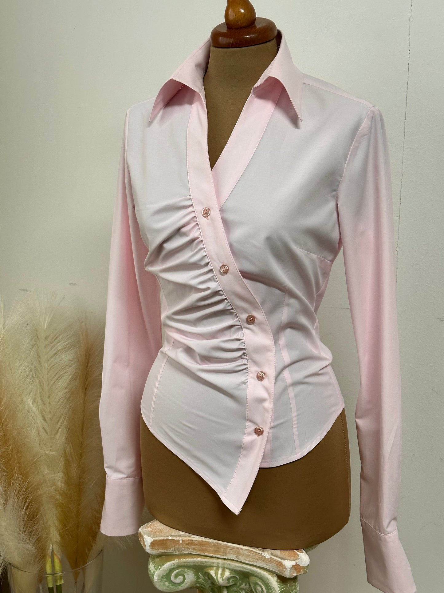 Camicia asimmetrica rosa pastello