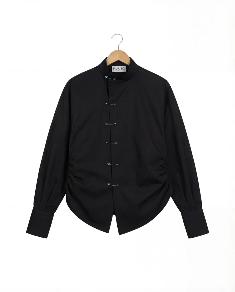 Camicia nera con spille (Chōwa)