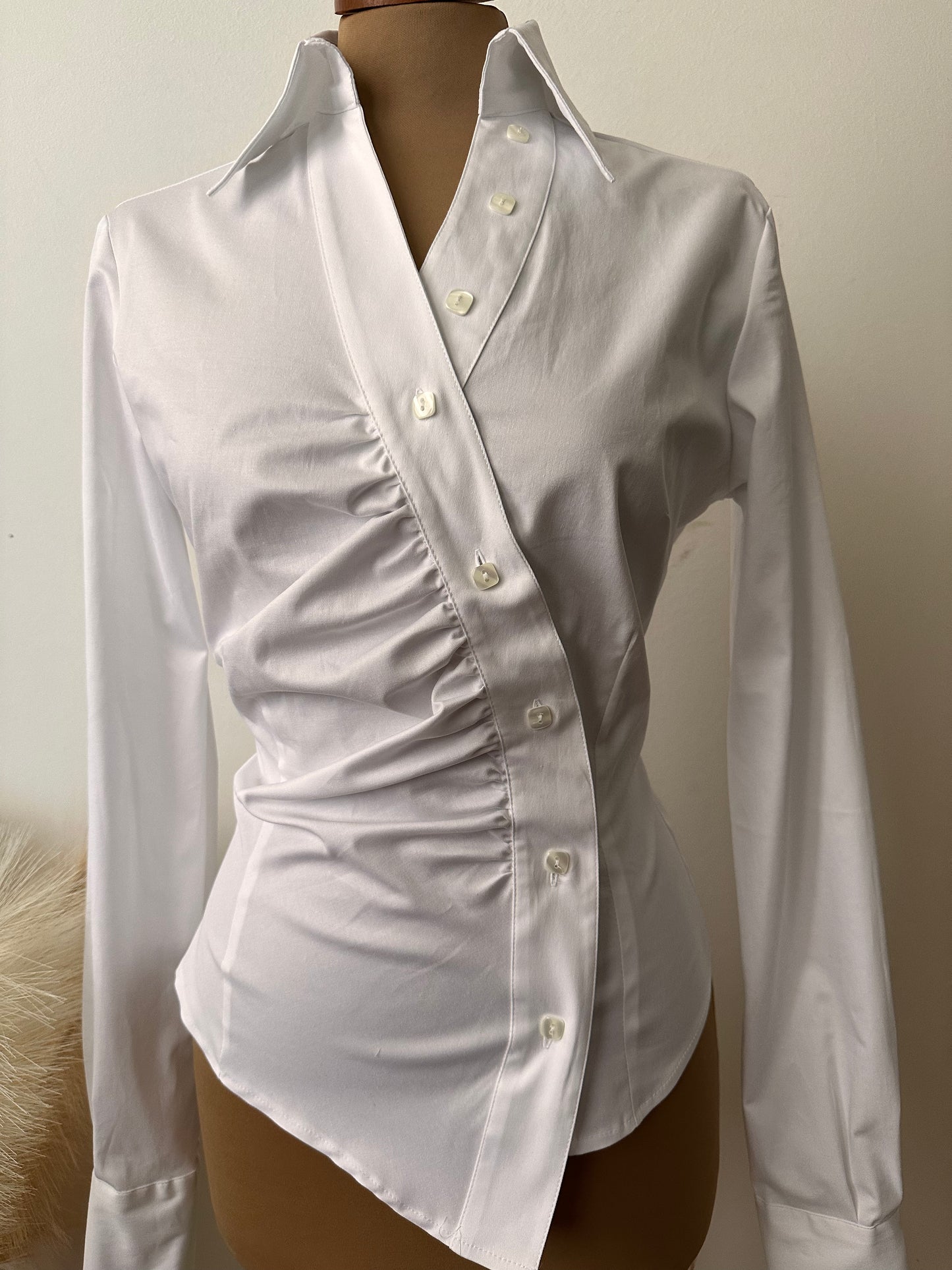 Camicia asimmetrica bianca (japandistyle)