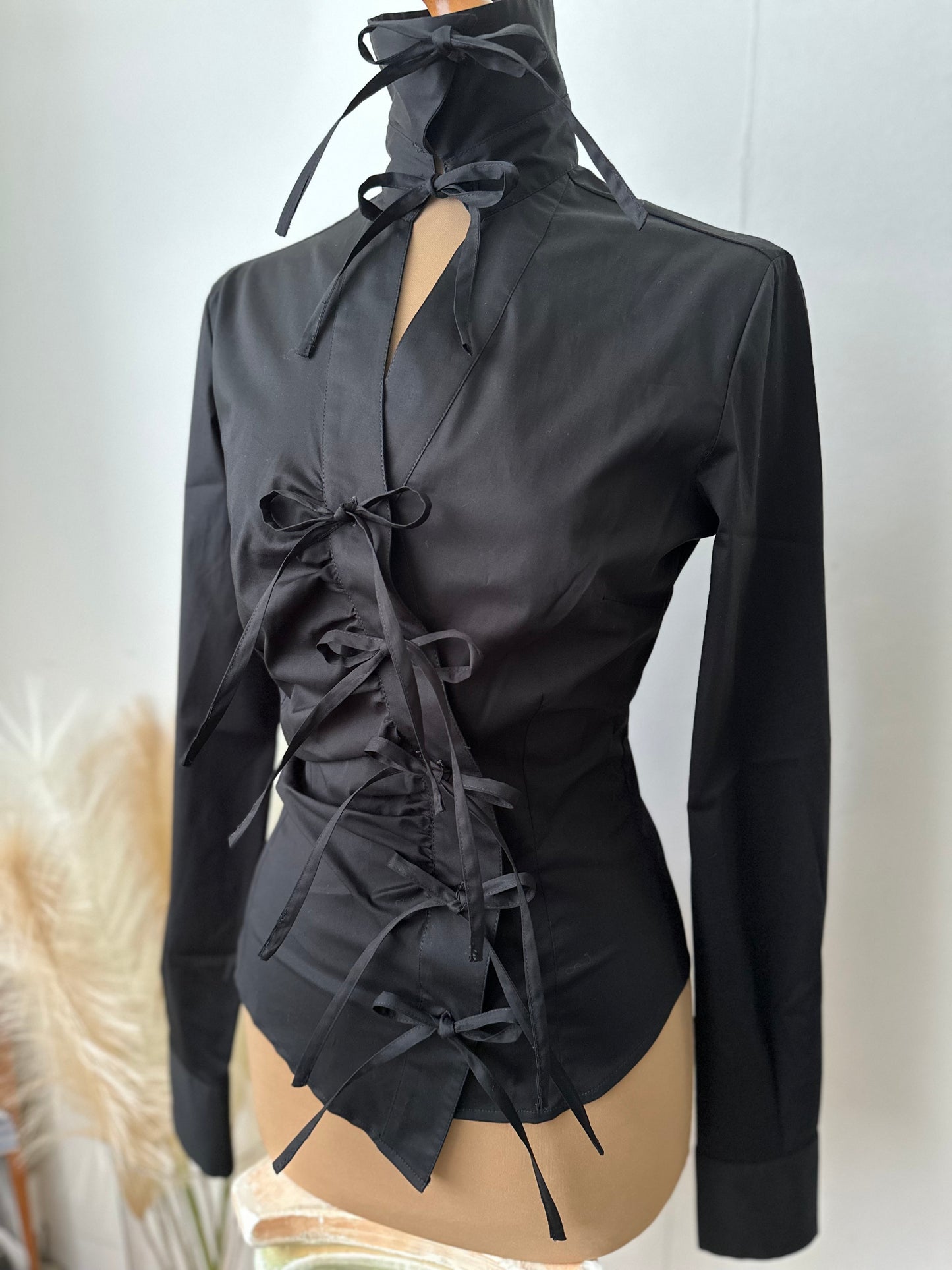 Camicia nera fiocchetto (Black Hydra)