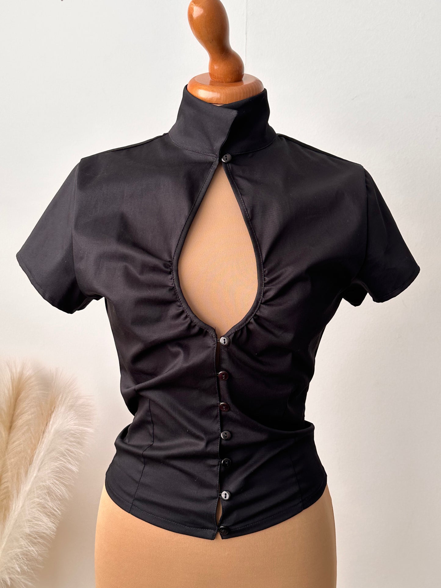 Camicia con apertura a goccia